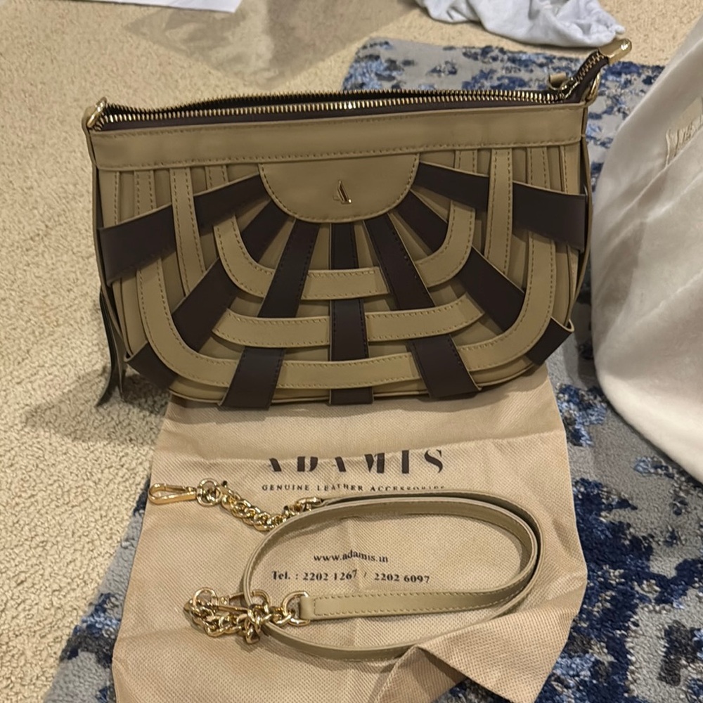 Adamis Crossbody Bag
